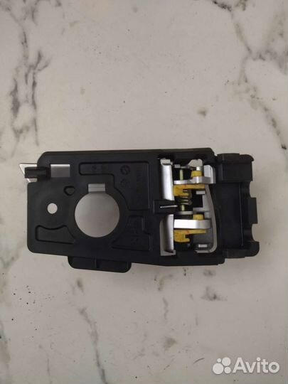 Ручка двери kia rio3 внутренняя