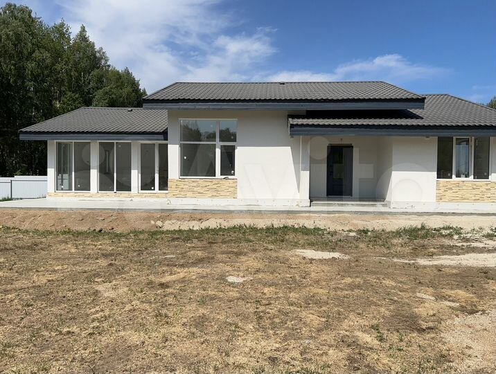 Коттедж 192 м² на участке 17,9 сот.