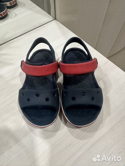 Сандалии детские crocs