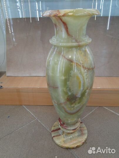 Вазы большая из оникса