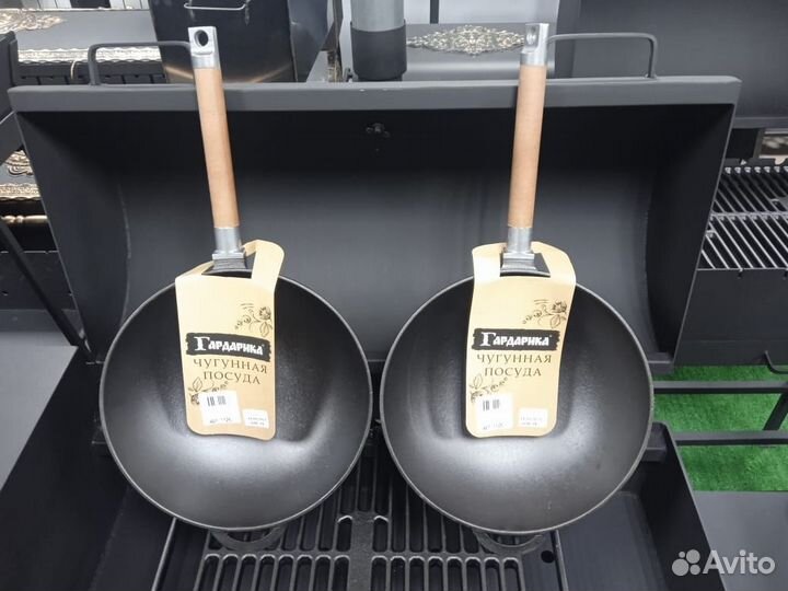 Чугунная сковорода Вок