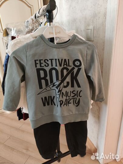 Детская одежда. Спортивные костюмы