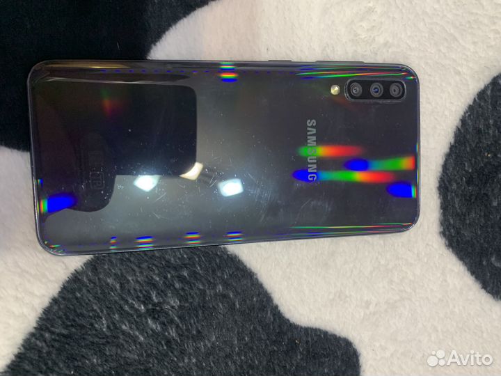 Samsung Galaxy A50, 4/64 ГБ