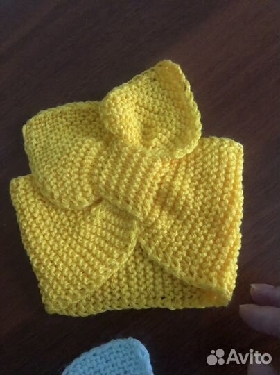 Повязка на голову вязаная