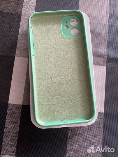 Чехол на iPhone 11