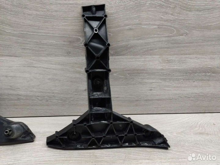 Кронштейн бампера Volkswagen Lt