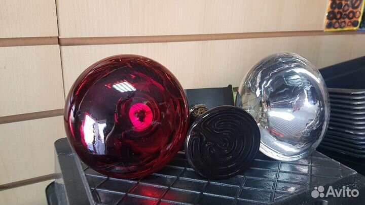 Лампы для обогрева цыплят и животных