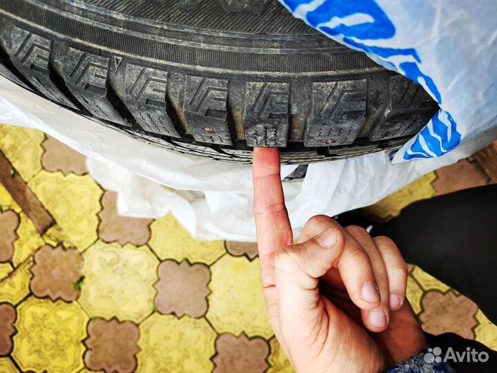 Dunlop SP Winter Ice 01 265/60 R18