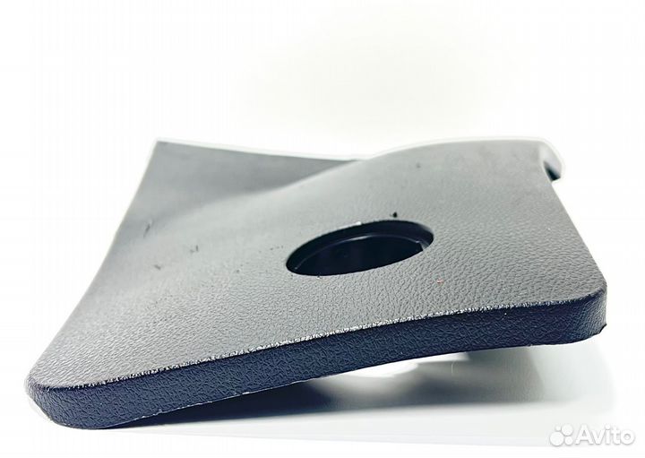 Накладка центральной консоли правая Chery Tiggo 4