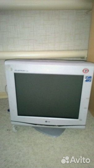 Монитор 17 дюйов