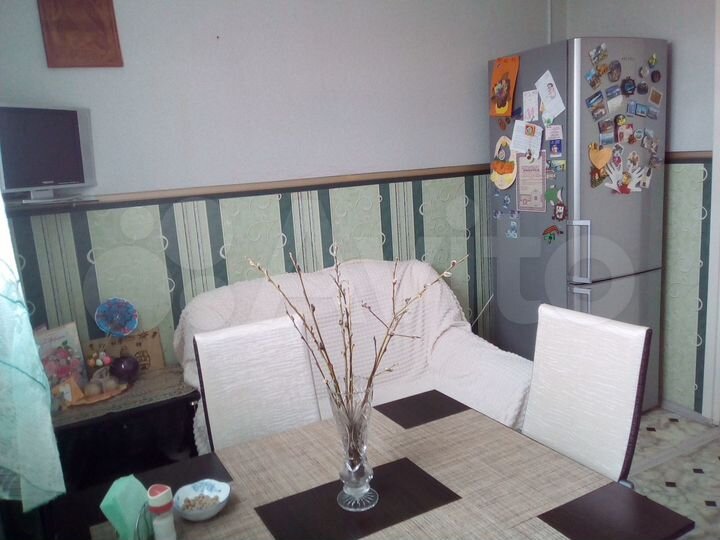 2-к. квартира, 54 м², 1/2 эт.