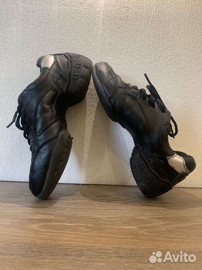 Танцевальные кроссовки из натуральной кожи