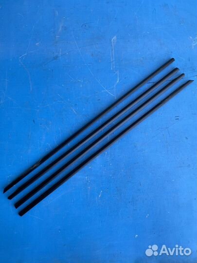 Молдинг двери комплект на BMW F10