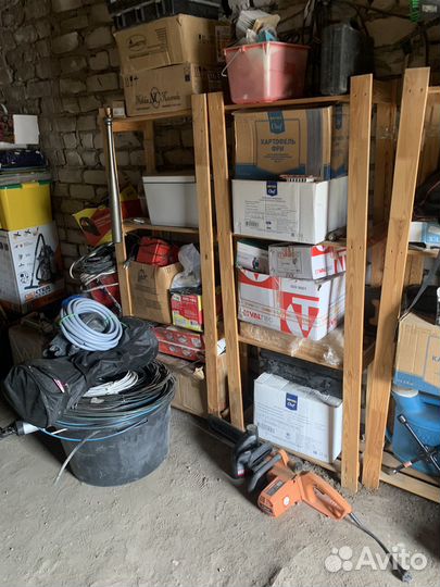 Полки стеллажи деревянные