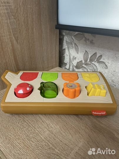 Fisher prise полено (прятки со зверятами)