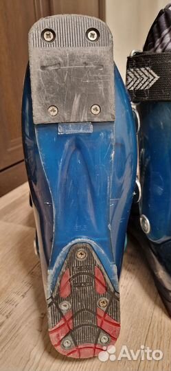 Горнолыжные ботинки lange