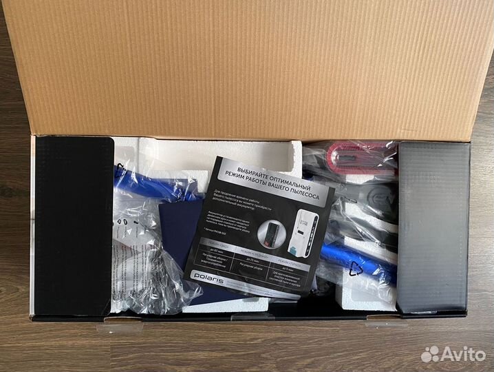 Пылесос вертикальный Polaris pvcs1102 handstickpro