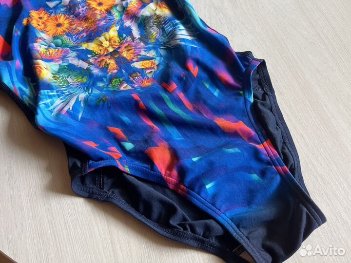 Спортивный купальник Speedo на девочку 140 рост