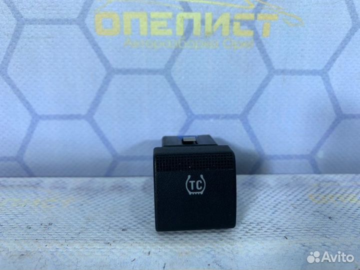 Кнопка антипробуксовки Opel Vectra B X20XEV 1999