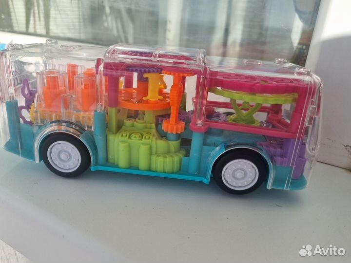 Игрушка автобус музыкальный светящийся