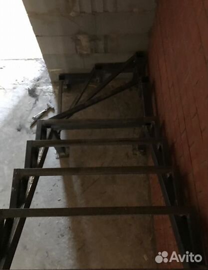 Лестница из метала