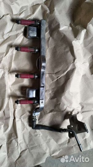 Топливная рампа Mazda 3 BK 2008