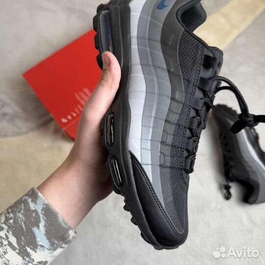 Nike Air Max 95 Ultra оригинал 9.5 US Европа