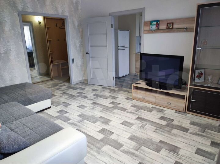 2-к. квартира, 52 м², 9/10 эт.