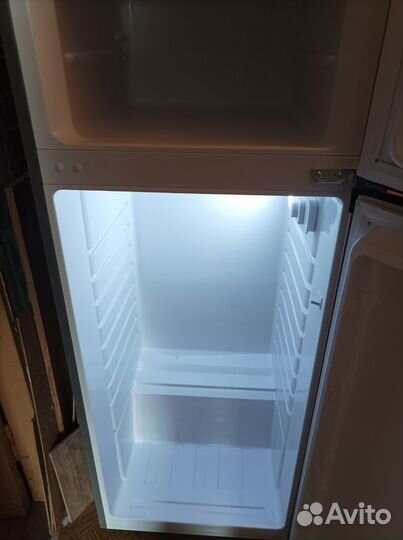 Холодильник маленький