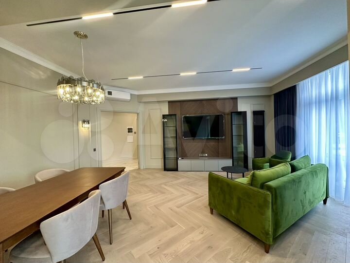 2-к. квартира, 95 м², 9/10 эт.