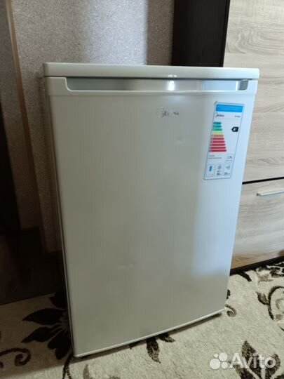 Холодильники и морозильник б/у