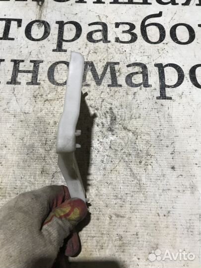 Кронштейн фар левый Citroen C-Crosser I (2007—2013