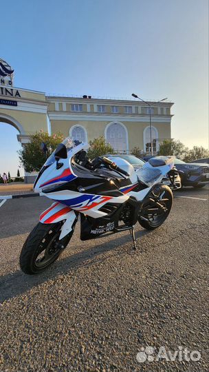 Электромотоцикл BMW RR 3000W 100ah