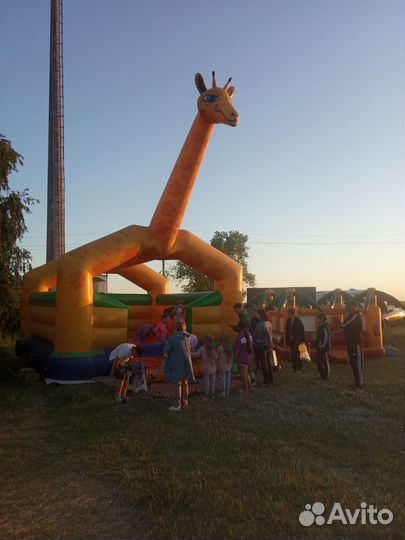Надувной батут и карусель бу
