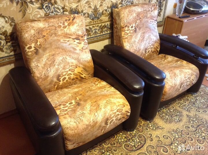 Леопардовые кресла