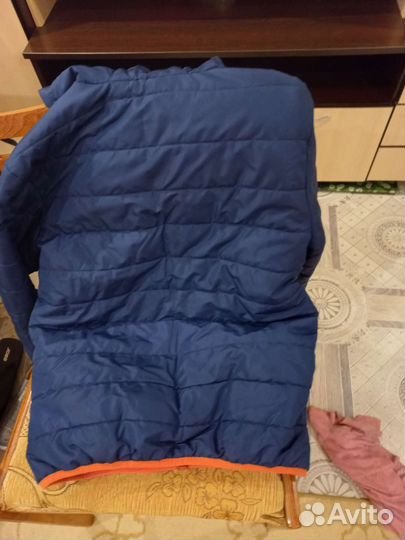 Ветровка куртка детская,на 10 лет,цвет синий