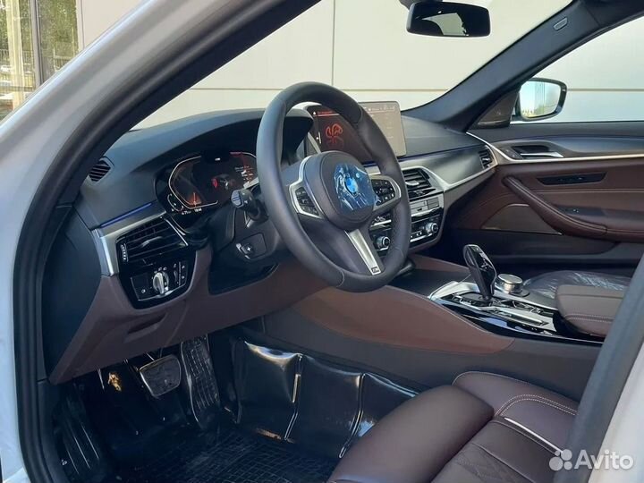 BMW 5 серия 3.0 AT, 2023