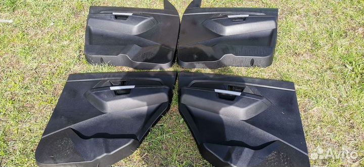 Обшивки дверей УАЗ патриот