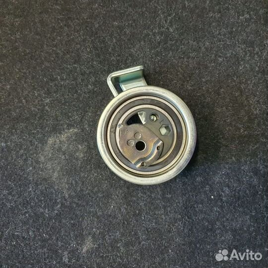 Ролик 045 109 243 C audi skoda VW