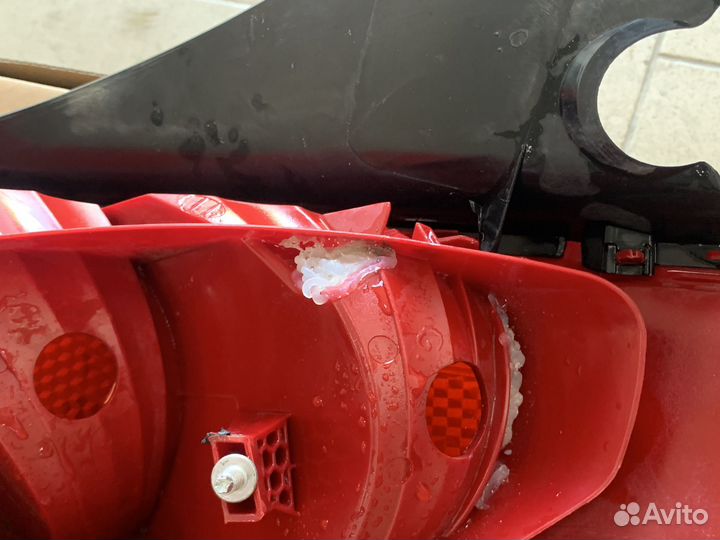 Задний фонарь пежо 308 левый хетчбек