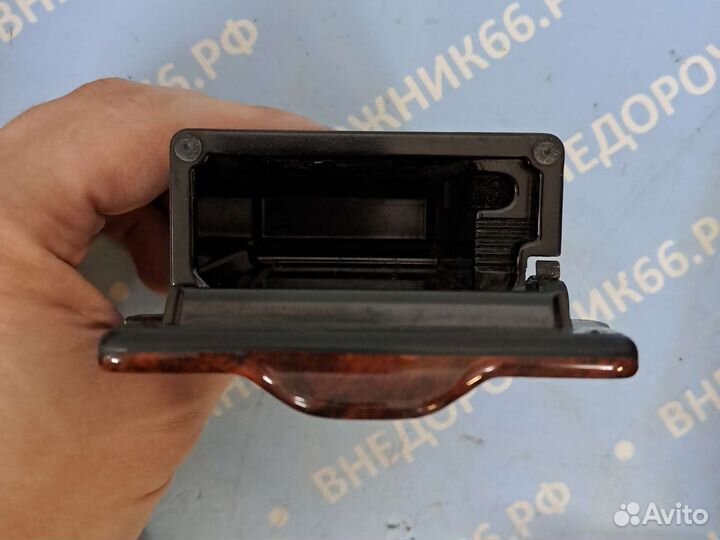 Пепельница L задняя дерево Land Cruiser 100 98-02