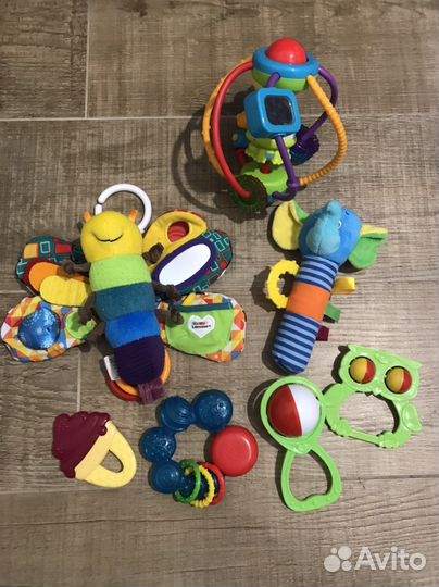 Игрушки для малышей до года