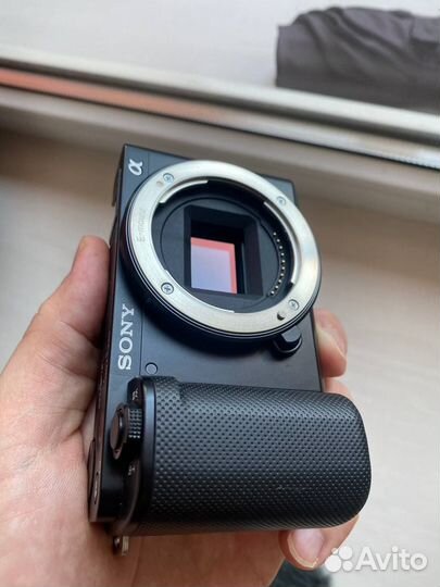 Sony ZV-E10 KIT 16-50mm (+3 Батарейки)