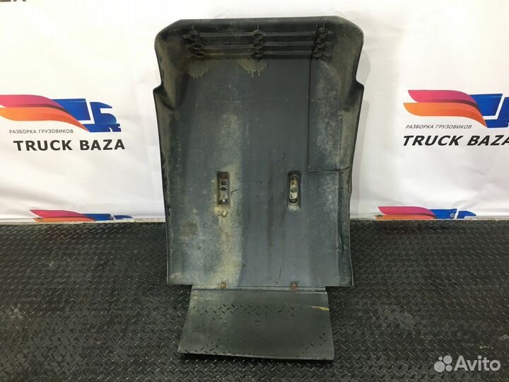 Крыло переднее задняя часть Man L2000