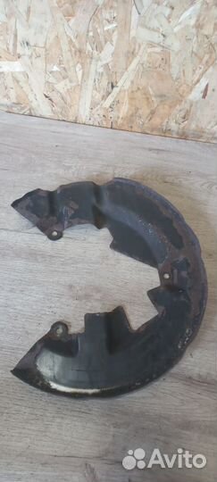 Пыльник тормозного диска Ford Kuga 2 CBS