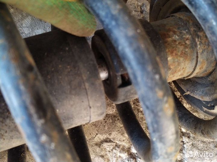 Стойка передняя Фольксваген Пассат б5+