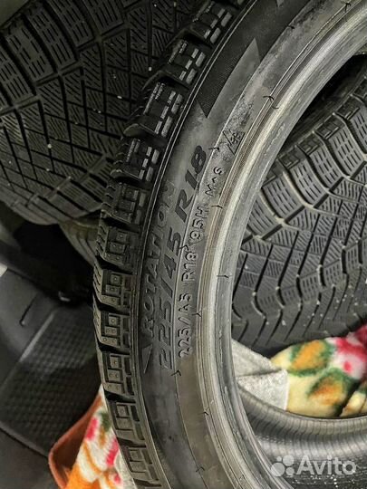 Pirelli Ice Zero 225/45 R18 95H