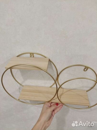 Полка настенная металлическая