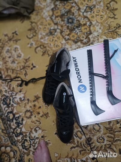 Коньки фигурные, мужские, кожаные p. 43.5 mm 280