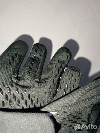 Перчатки Nike HyperWarm